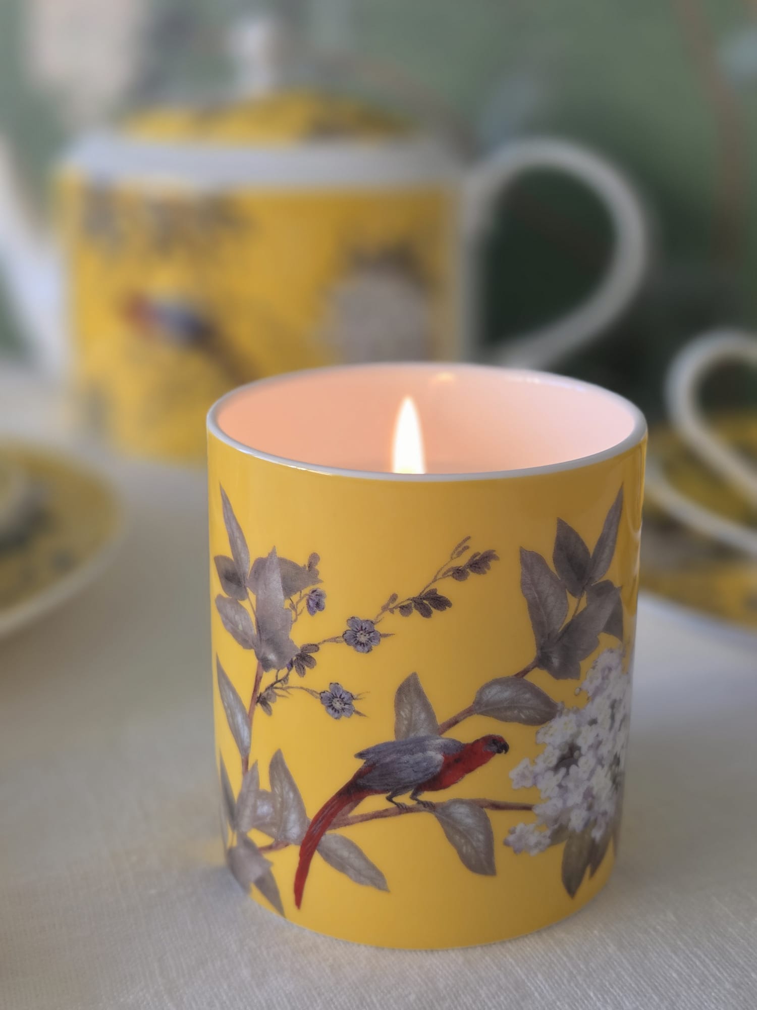 SWEET ORANGE SCENTED CANDLE "ORIENT" IN LEMON YELLOW